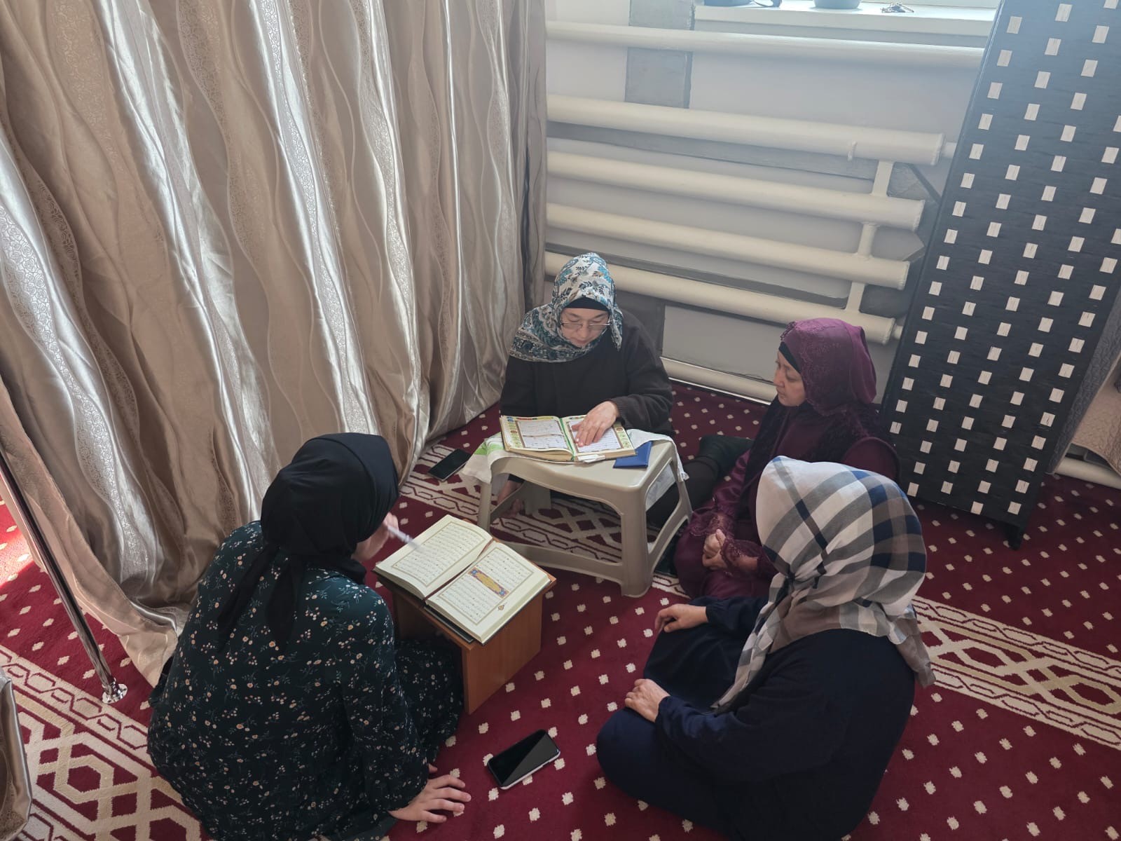 «Нұр» мешітінде әйелдер жамағатына діни дәрістер басталды.