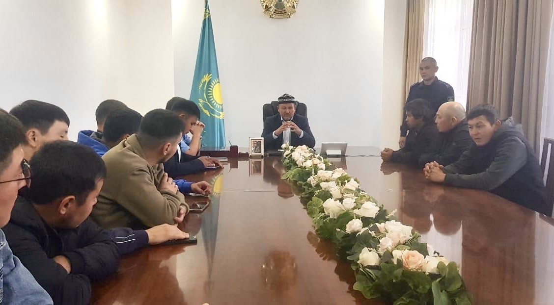 «Жастар - руханият шамшырағы»: Жастармен кездесу өтті
