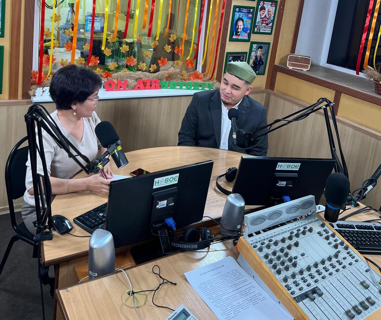 ҚАРАҒАНДЫ: ЖАҢА FM РАДИОСЫНДА УАҚЫПТЫҢ МАҢЫЗДЫЛЫҒЫ ЖАЙЛЫ СҰХБАТ ӨРБІДІ