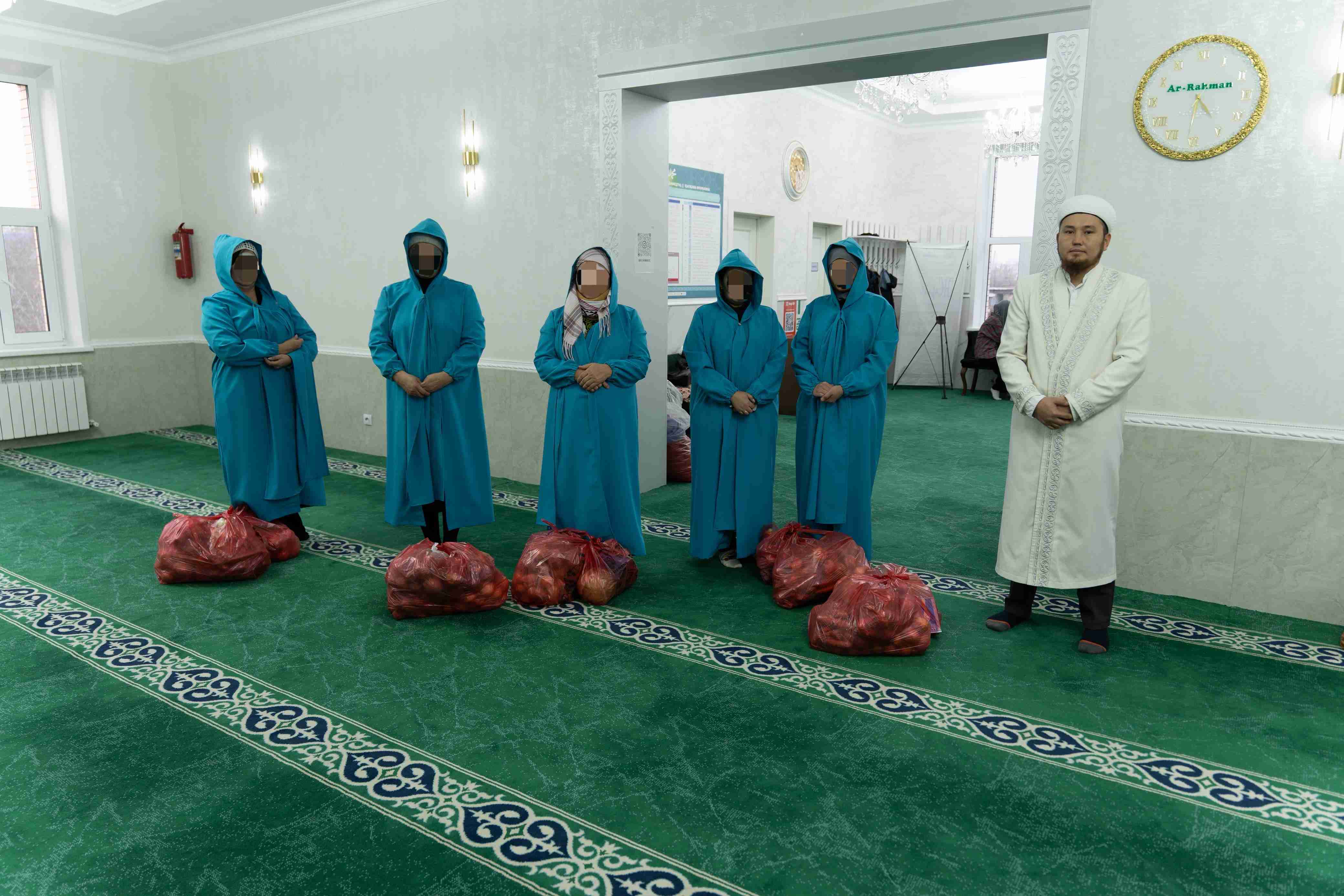 Қарағанды қалалық «Ар - Рахман» мешітінде азық-түлік үлестірілді