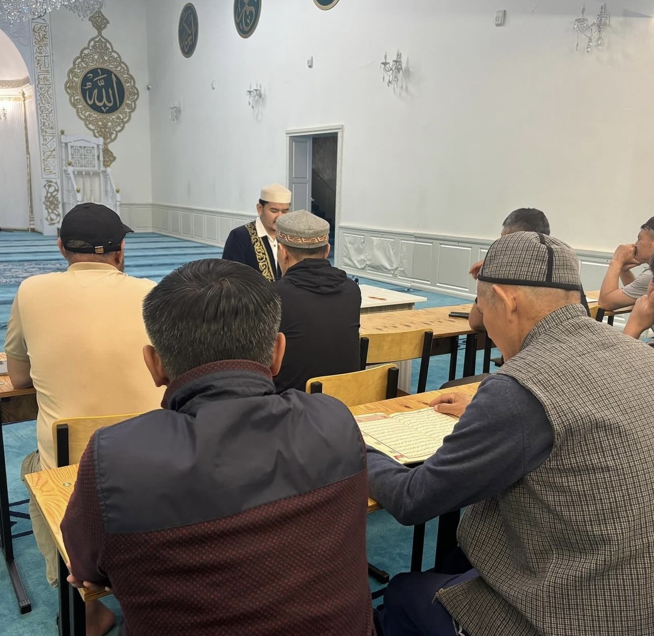 Қазыбек би мешітінде шәкірттер Құран оқудан сынақ тапсырды
