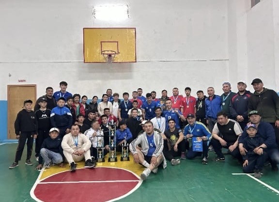 Нүркен ауылында жамағат арасындағы волейболдан сайысы өтті