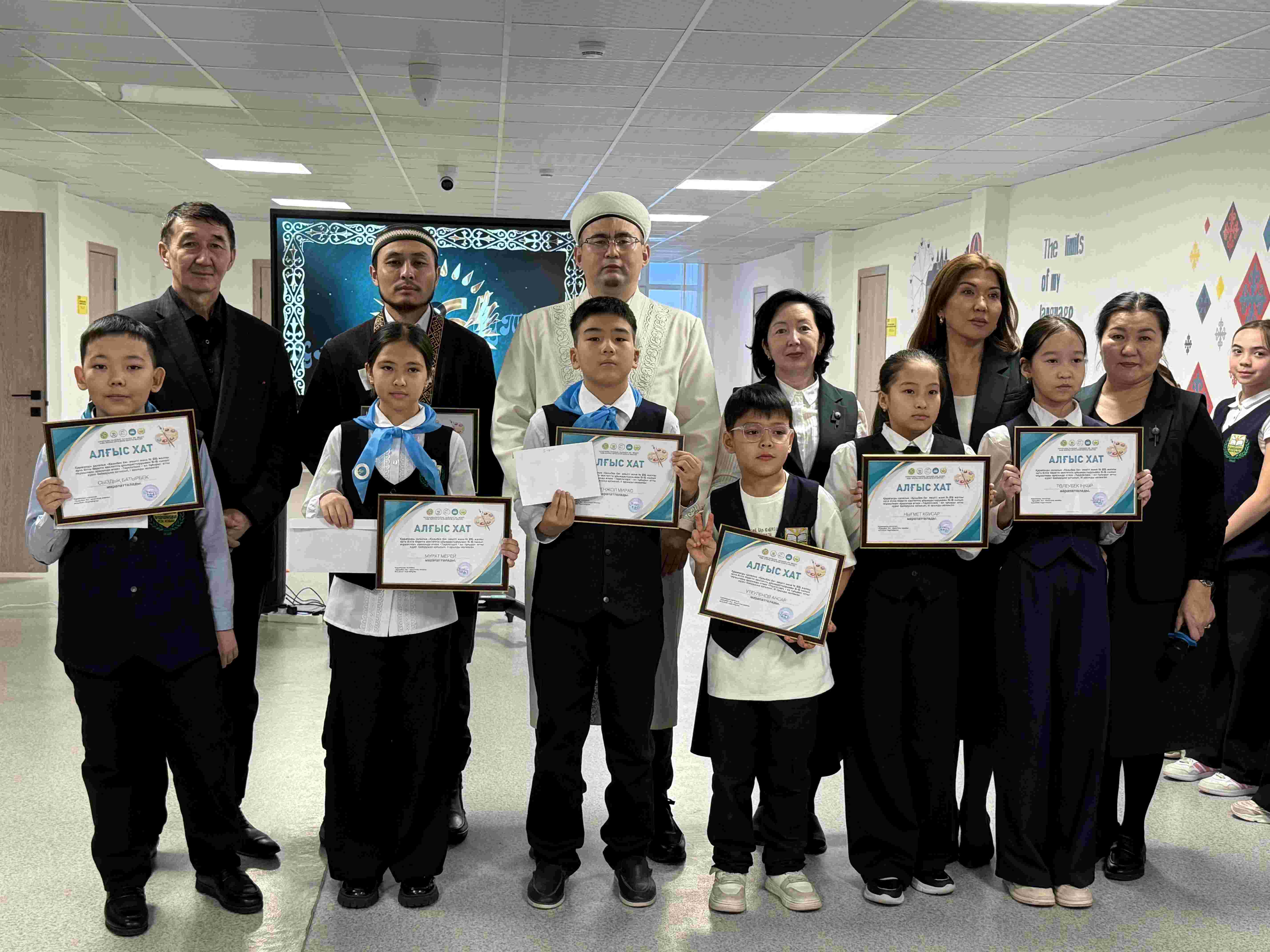 «Тәуелсіздік – ел тұғыры» атты сурет салудан байқау өтті