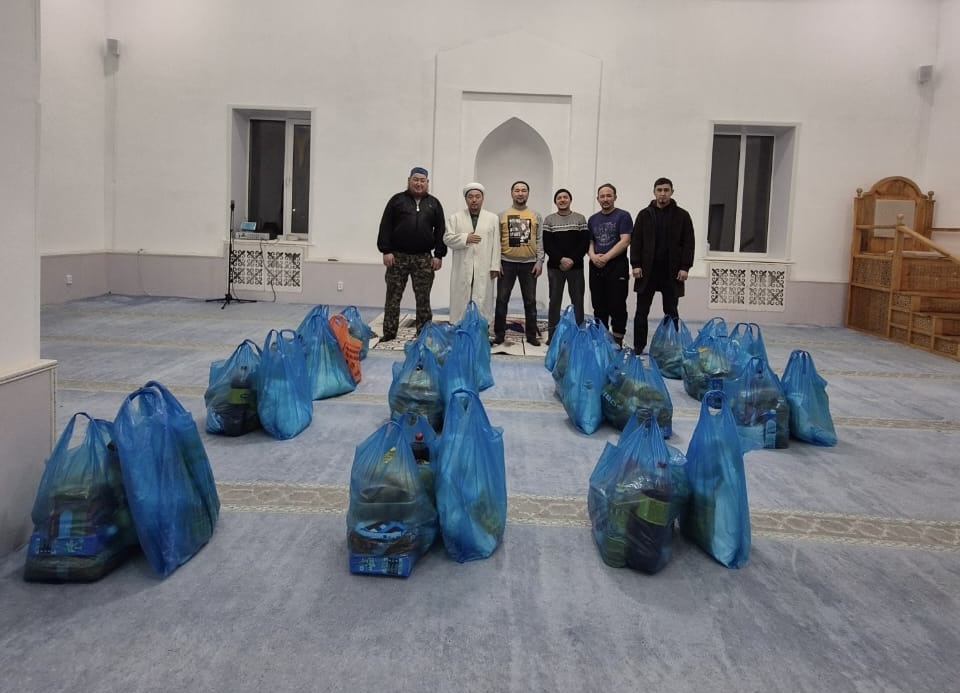 «Иса молла» мешітінде Тәуелсіздік мерекесіне орай азық-түлік таратылды