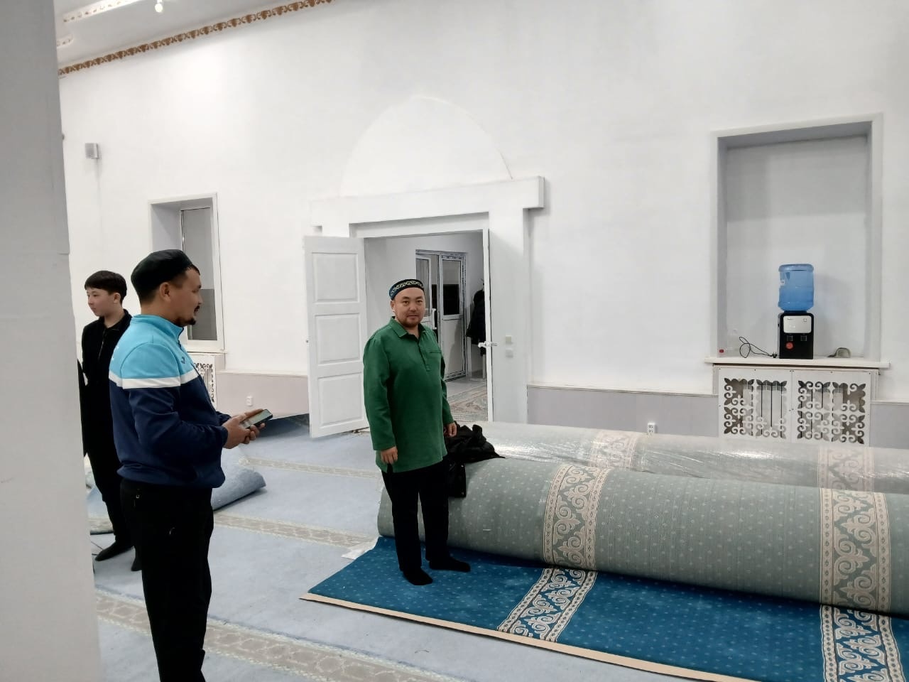 «Иса молла» мешітінің жайнамаз кілемдері жаңартылды