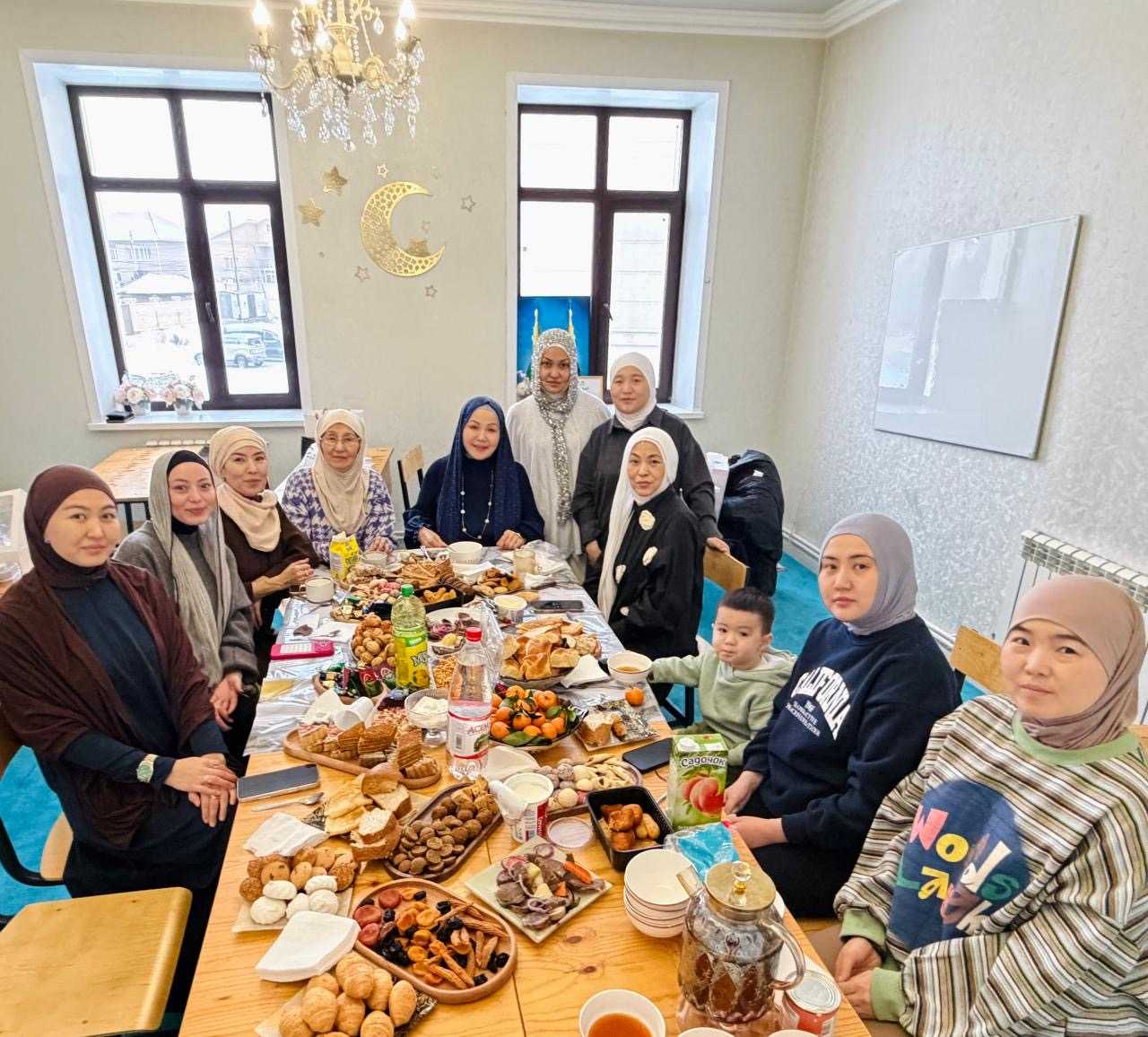 «Қазыбек би» мешітінің шәкірттеріне «Имандылық пен әдеп» тақырыбы насихатталды