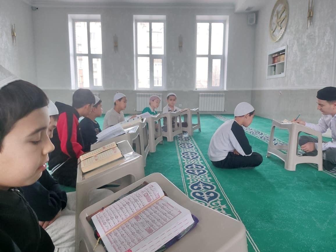 Қарағанды қалалық «Ар-Рахман» мешітінде қысқы сауат ашу курсы жалғасуда