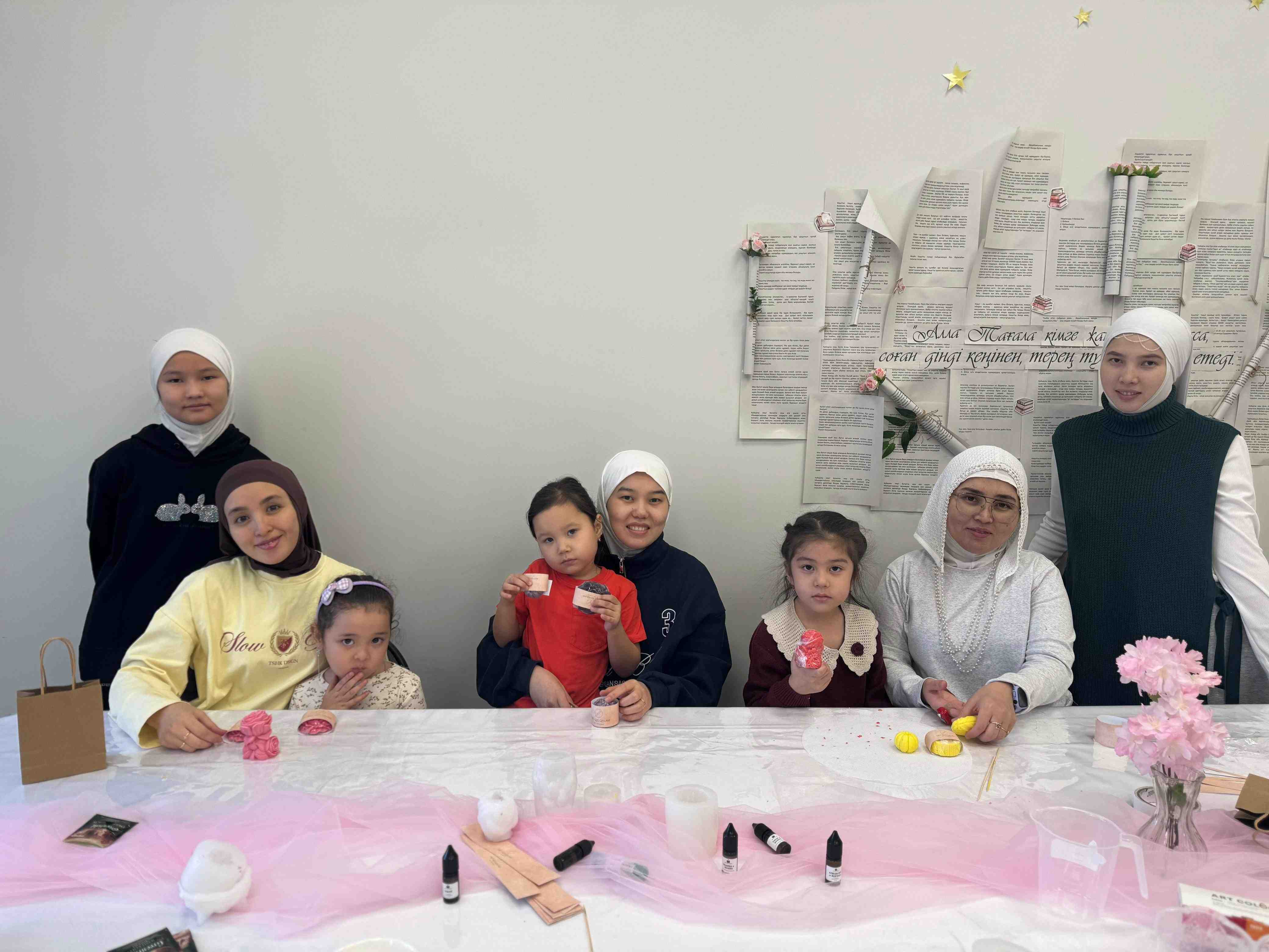 “Әл-Ғаффар” мешітінде «Ана және қыз» атты сабын жасаудан шеберлік сағаты өтті