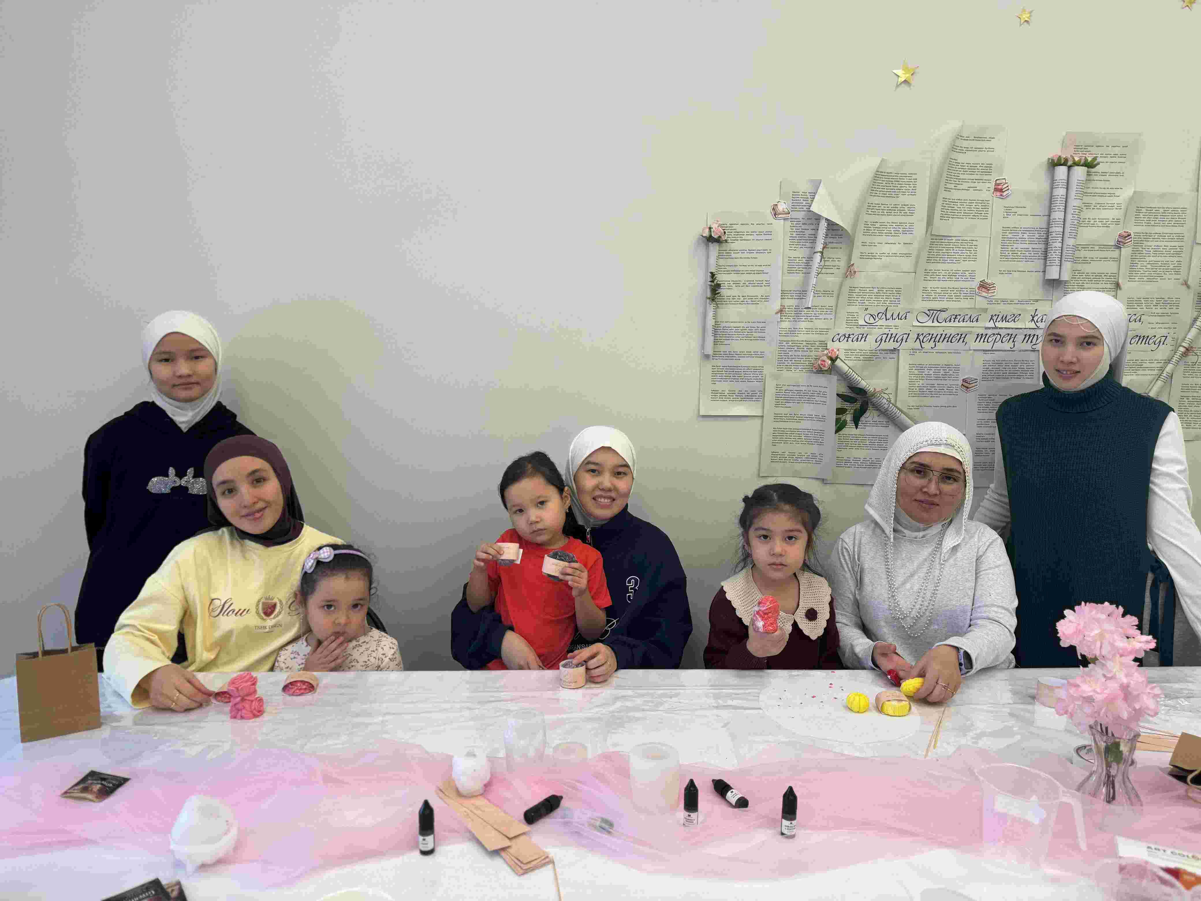 “Әл-Ғаффар” мешітінде «Ана және қыз» атты сабын жасаудан шеберлік сағаты өтті