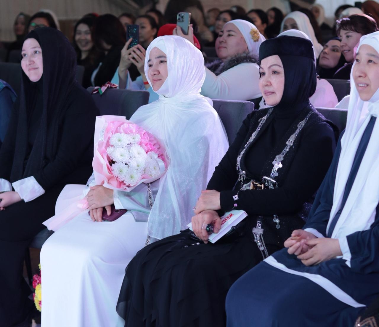 Қарағанды облысы бойынша «Әйел-қыздар» секторының меңгерушісі  “Әйел және береке” атты форумда уағыз-насихат айтты