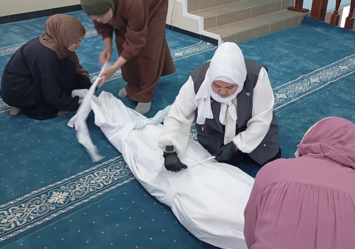 Әлихан Бөкейхан мешітінде мәйіт кебіндеуден дәріс өтті