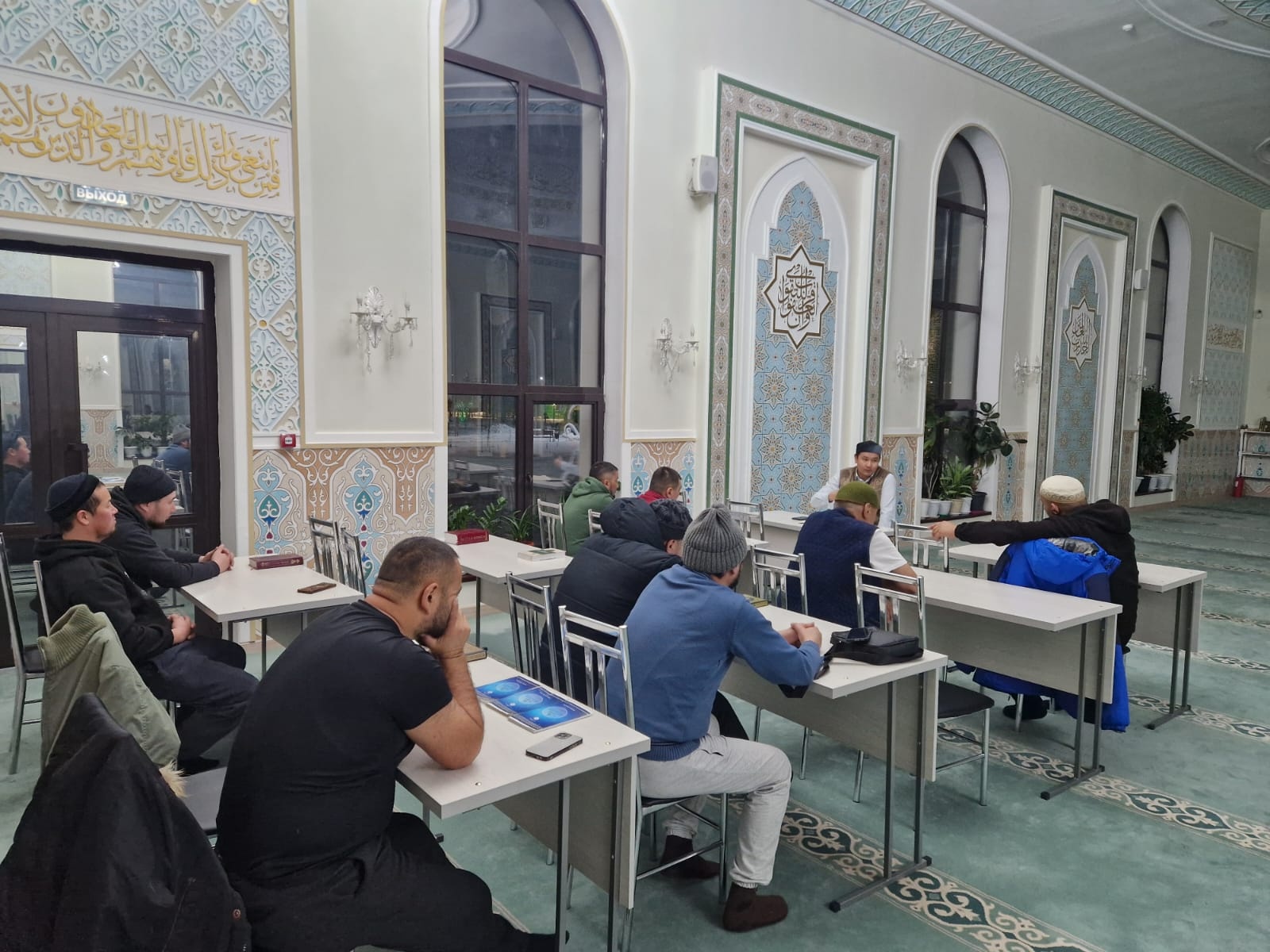 «Төлеутай ата» мешітінде «Ислам негіздері» бойынша дәріс өтуде