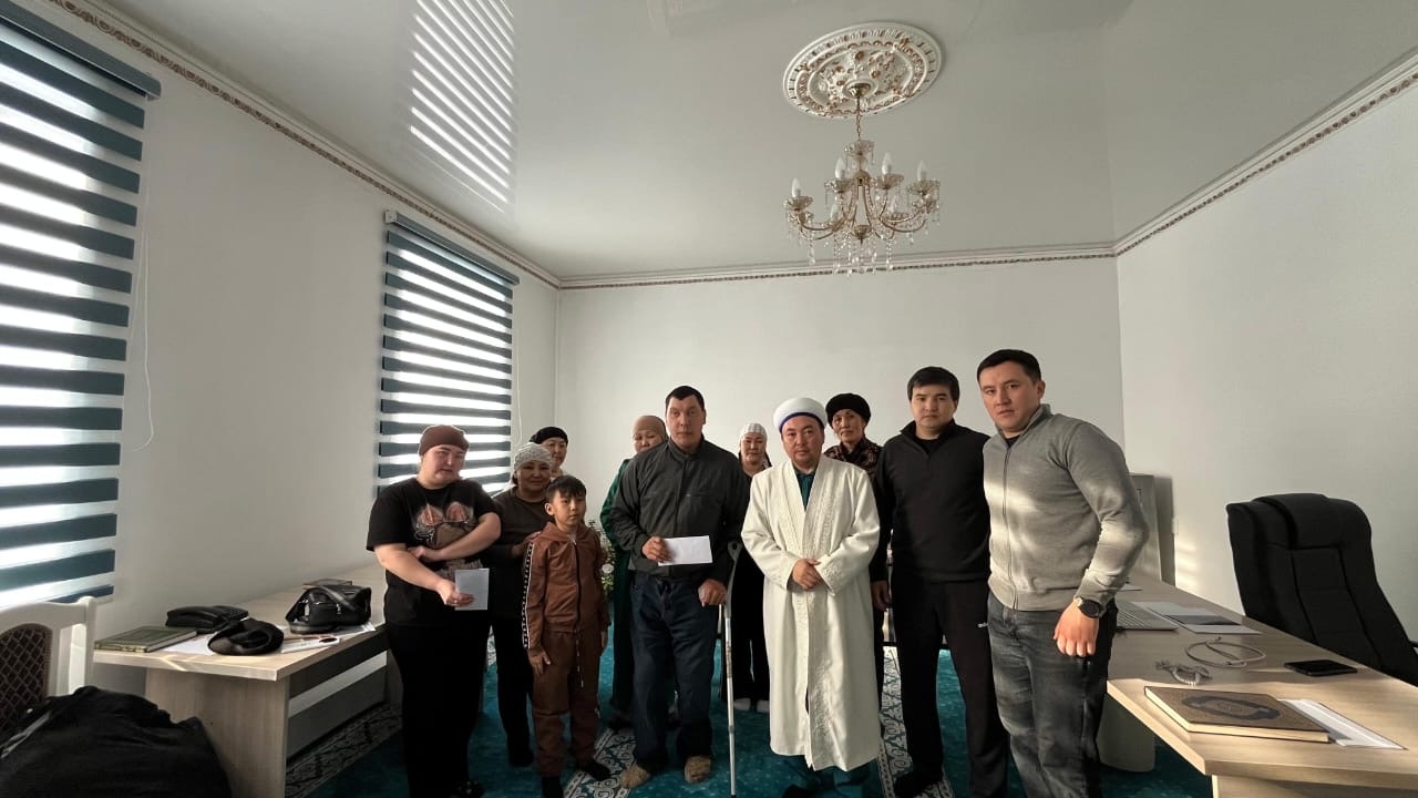 Ағадыр кентінде мұқтаж жандарға қаржылай зекет үлестірілді