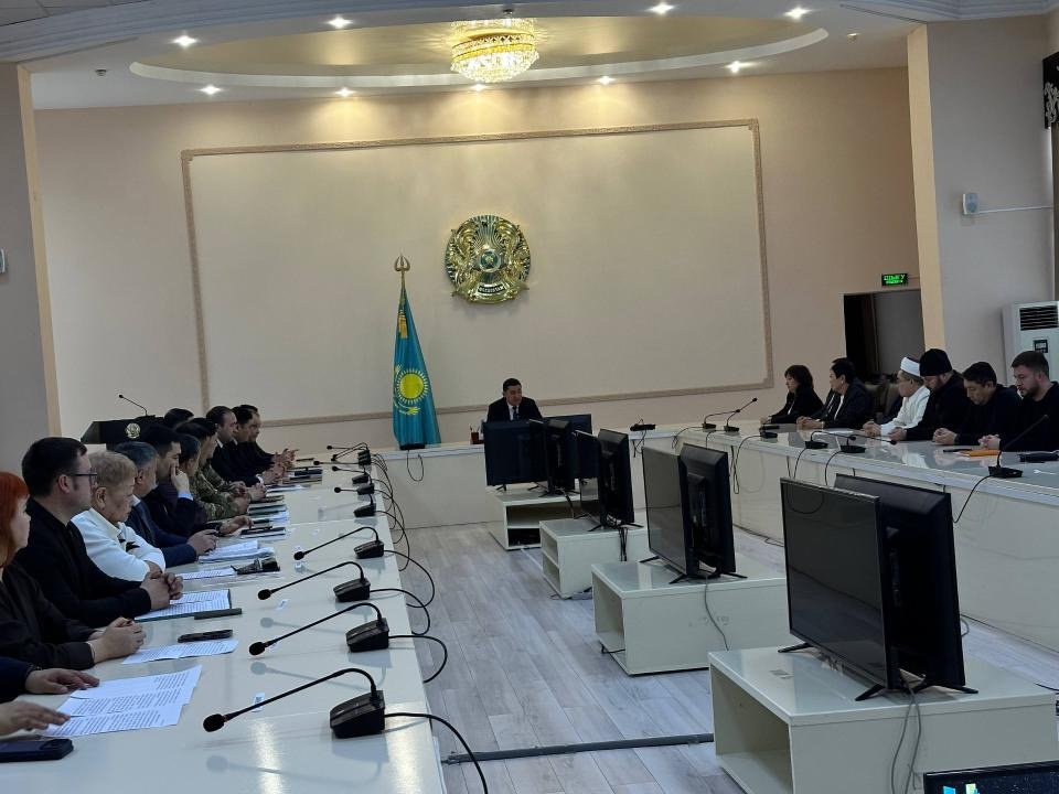 Шахтинск қаласында конституциялық реформалар бойынша жиын өтті