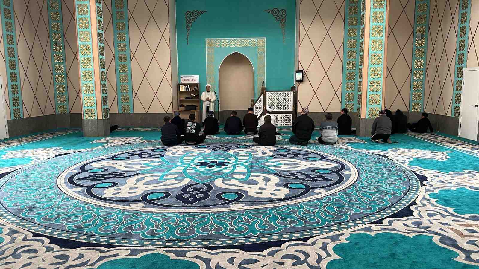 «Мәди Бәпиұлы» мешітінде «Жастар және жасанды интеллект» тақырыбында насихат өтті