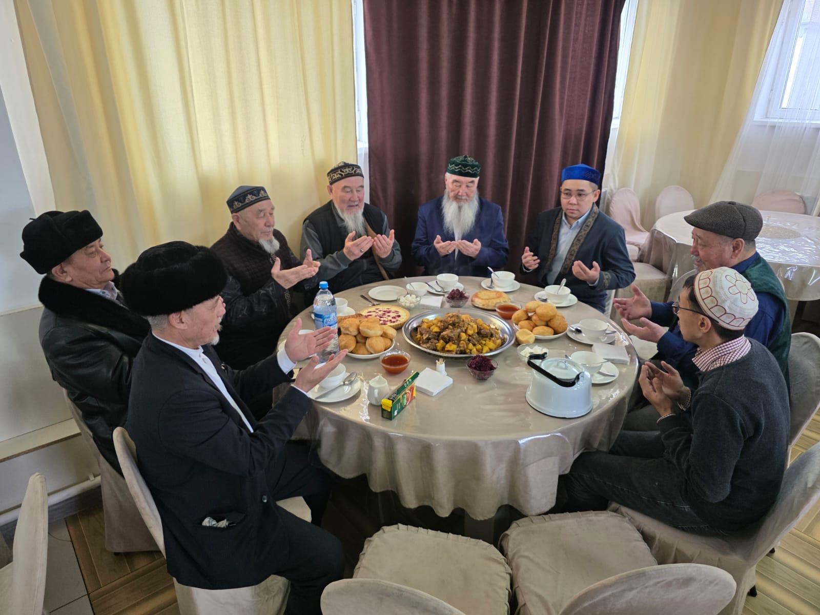 «Отбасылық тәрбие және адал қоғам» тақырыбында тағылымды басқосу өтті