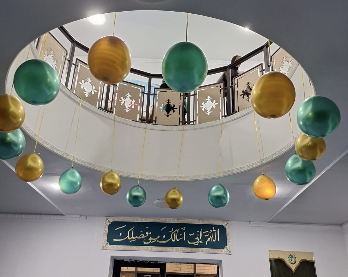 Абай аудандық мешіті мерекеге сай әрленді