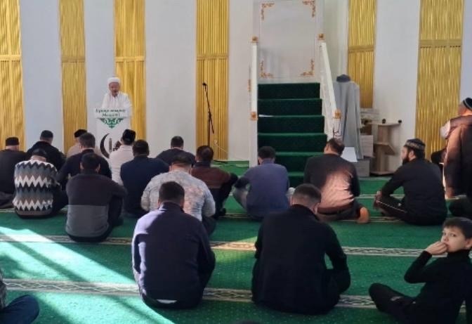 «Бұқар Жырау» мешітінде «Жастар және жасанды интеллект» тақырыбында насихат өтті