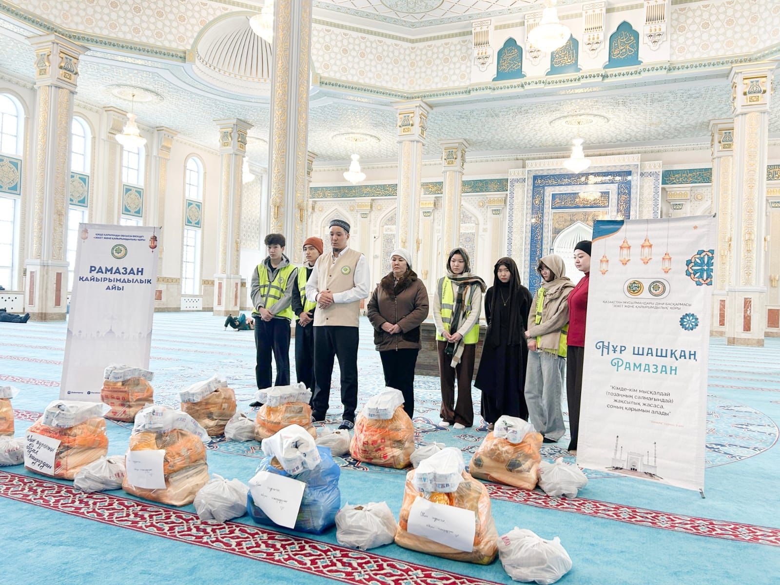 «ӘНЕТ БАБА» МЕШІТІНДЕ РАМАЗАН СЫЙЫ ҮЛЕСТІРІЛДІ