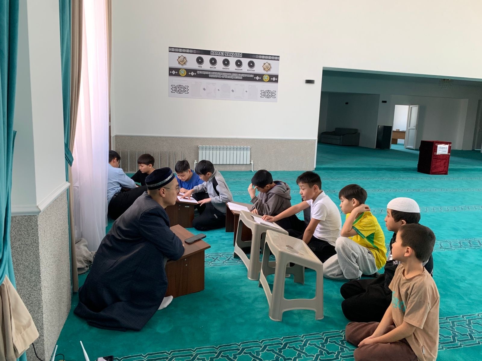 ОСАКАРОВКА АУДАНЫНДА ЖАС ЖЕТКІНШЕКТЕРГЕ ҚҰРАН ОҚЫП ҮЙРЕНУ ДӘРІСТЕРІ ӨТУДЕ