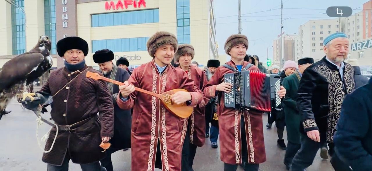 ҚАРАҒАНДЫДА ЖАРАПАЗАН АЙТУ ДӘСТҮРІ ЖАҢҒЫРДЫ