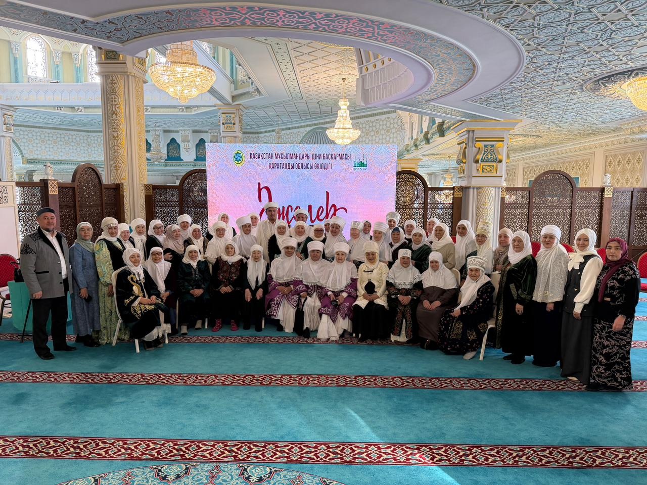 «ӘНЕТ БАБА» МЕШІТІНДЕ ӘЖЕЛЕР МЕКТЕБІНІҢ КЕЗЕКТІ ЖИЫНЫ ӨТТІ