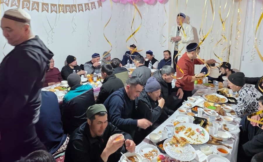 ҚАРҚАРАЛЫ АУДАНЫНДА ЕРІКТІ ЖАСТАРҒА АРНАЛҒАН АУЫЗАШАР ҰЙЫМДАСТЫРЫЛДЫ