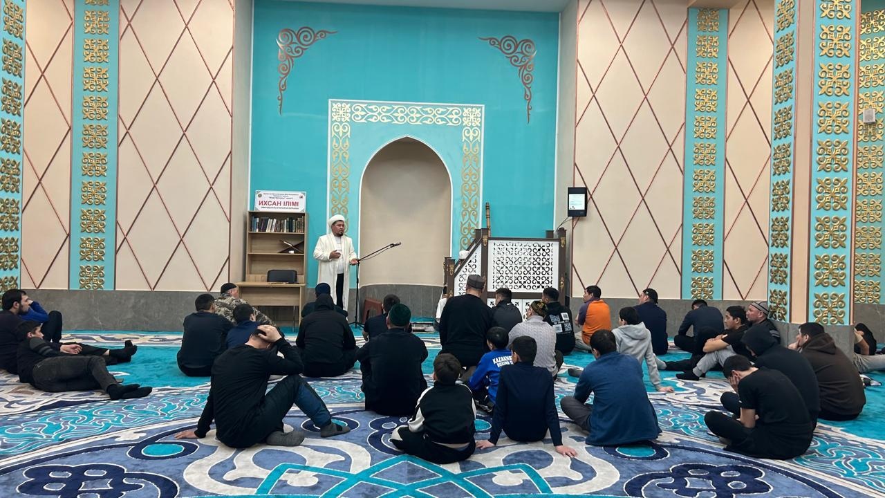 МӘДИ БӘПИҰЛЫ МЕШІТІНДЕ РАМАЗАННЫҢ ҚАДІР-ҚАСИЕТІ ТҮСІНДІРІЛДІ