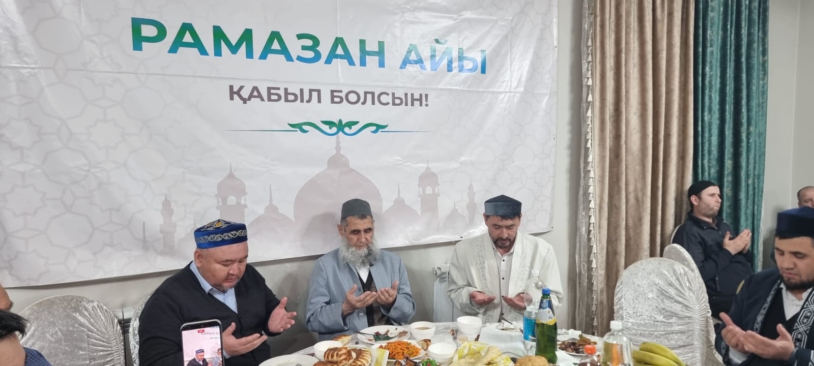 «Хазірет Али» мешітінде 100 адамға сәресі берілді