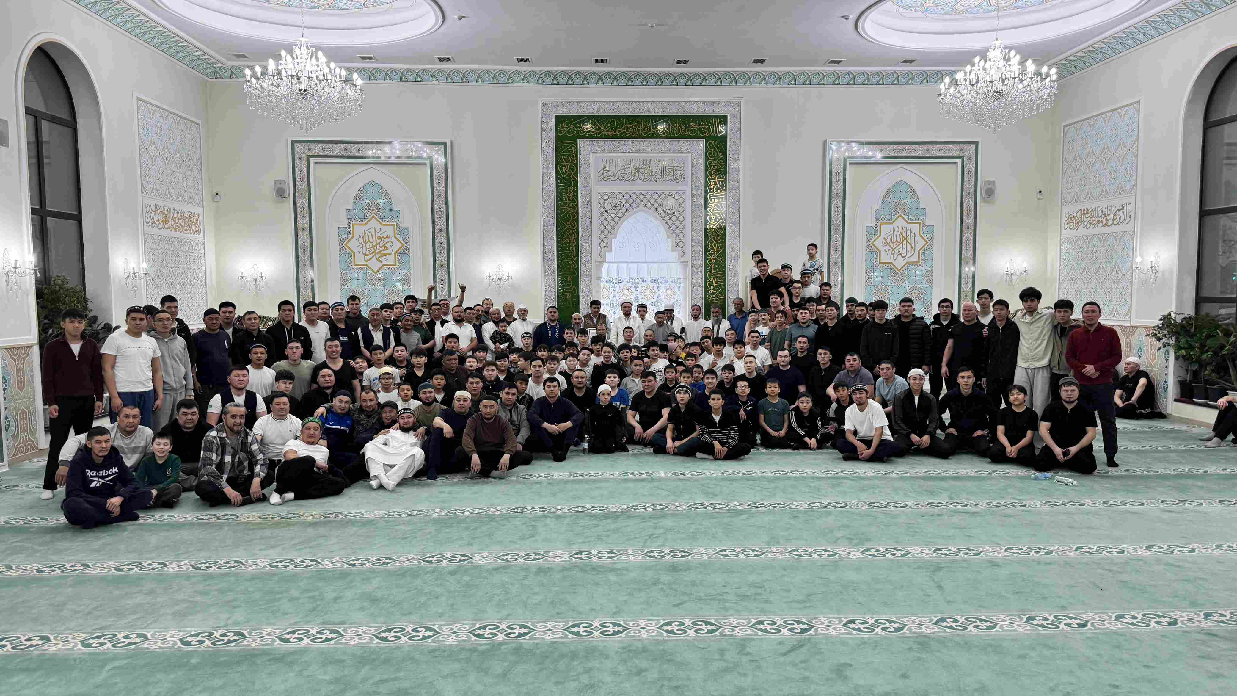 «Төлеутай ата» мешітінде дін жанашырлары мен қызметкерлер марапатталды