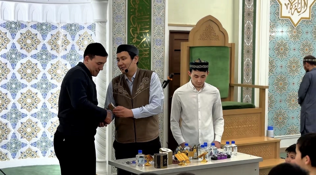 «Төлеутай ата» мешітінде қасиетті Қадір түнінде діни сұрақ-жауап ойыны өтті