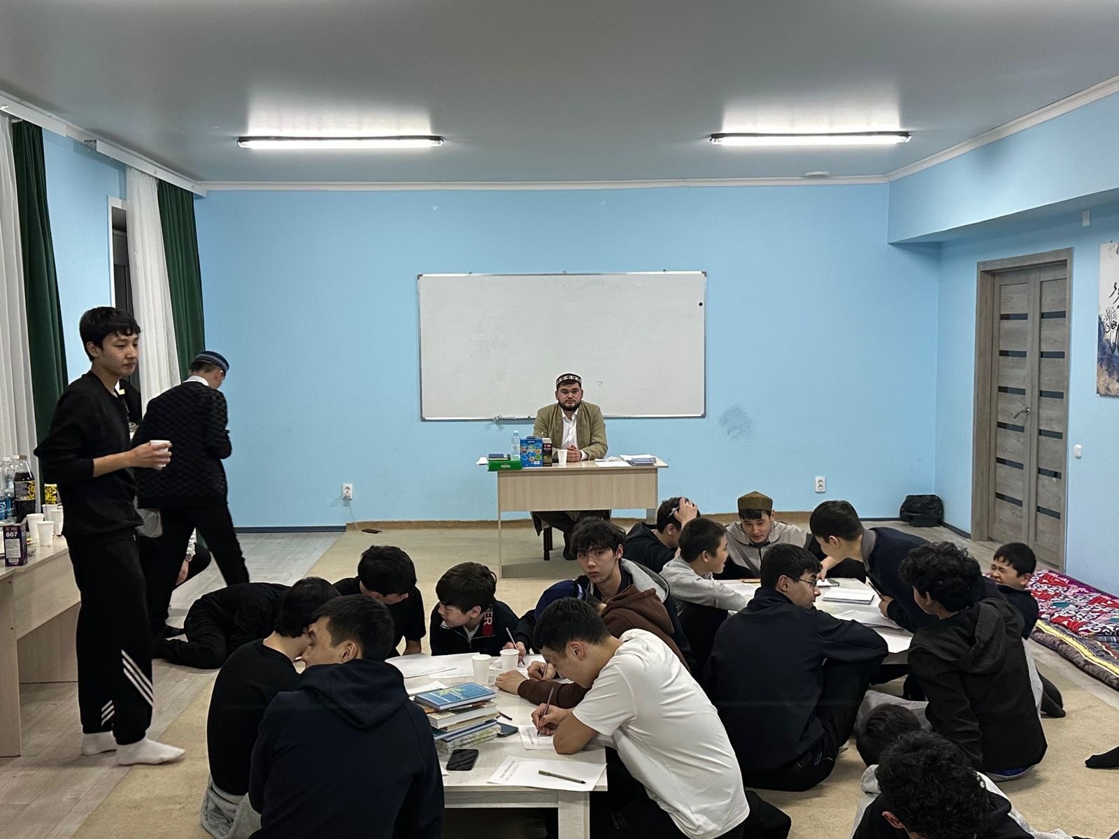 Жастар өз армандарын бір жылға уақыт капсуласында сақтады