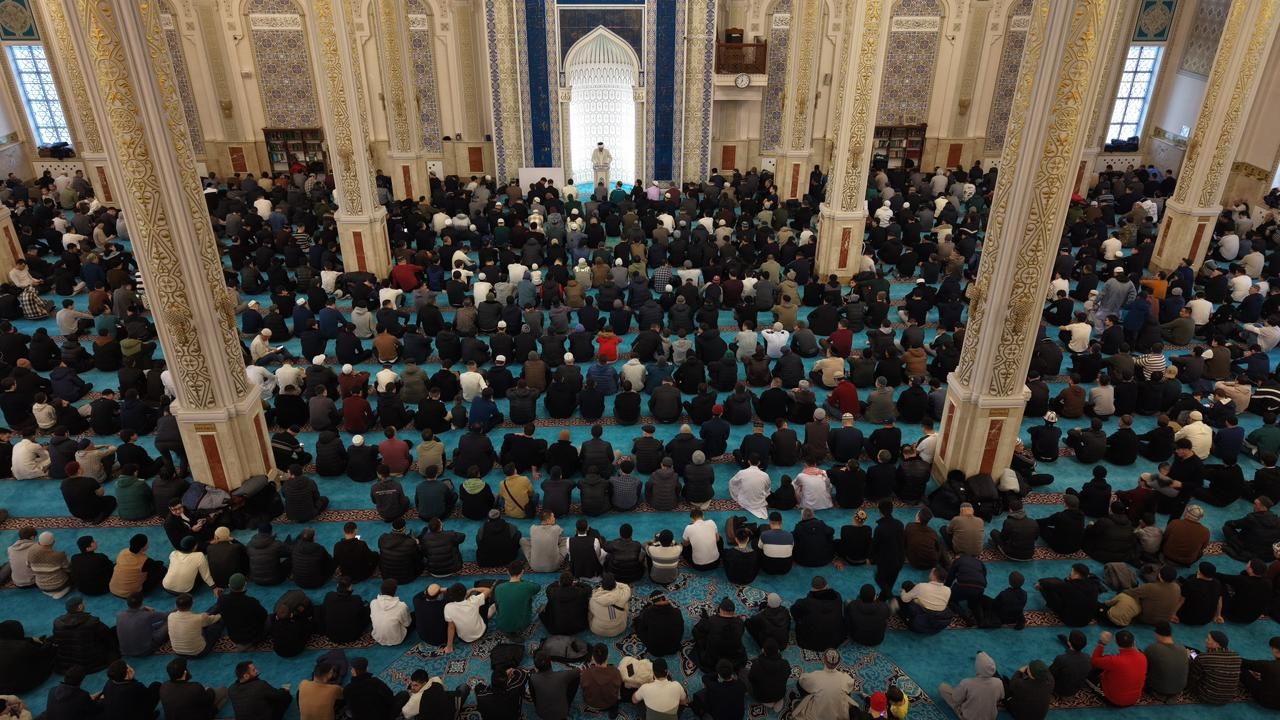 ҚАРАҒАНДЫ ОБЛЫСТЫҚ «ӘНЕТ БАБА» МЕШІТІНДЕ ОРАЗА АЙТ НАМАЗЫ ОҚЫЛДЫ