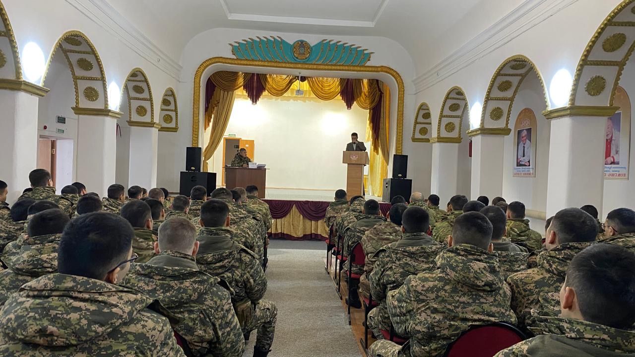 Спасск әскери бөлімінің сарбаздарымен кездесу өтті