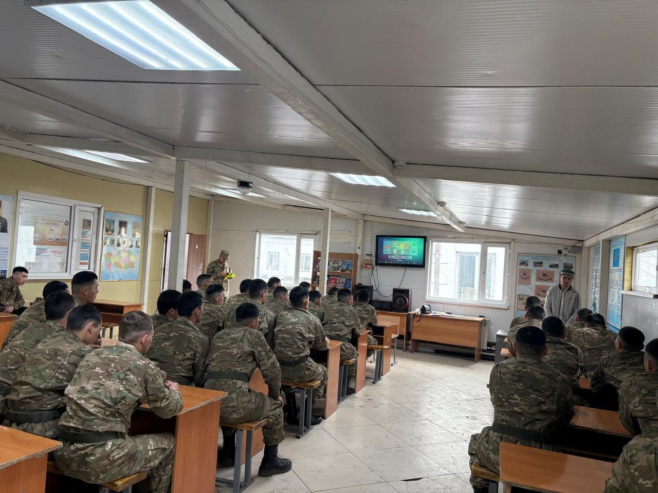 Абайда сарбаздарға жат ағымдардың зияны түсіндірілді