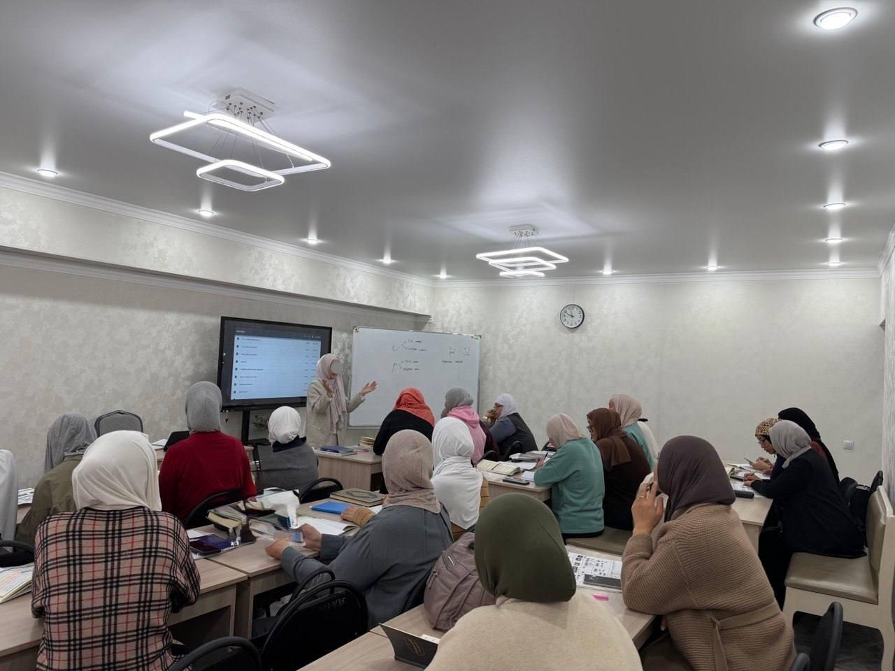 Әл-Машани мешітінде әйел-қыздарға арналған насихат өтті