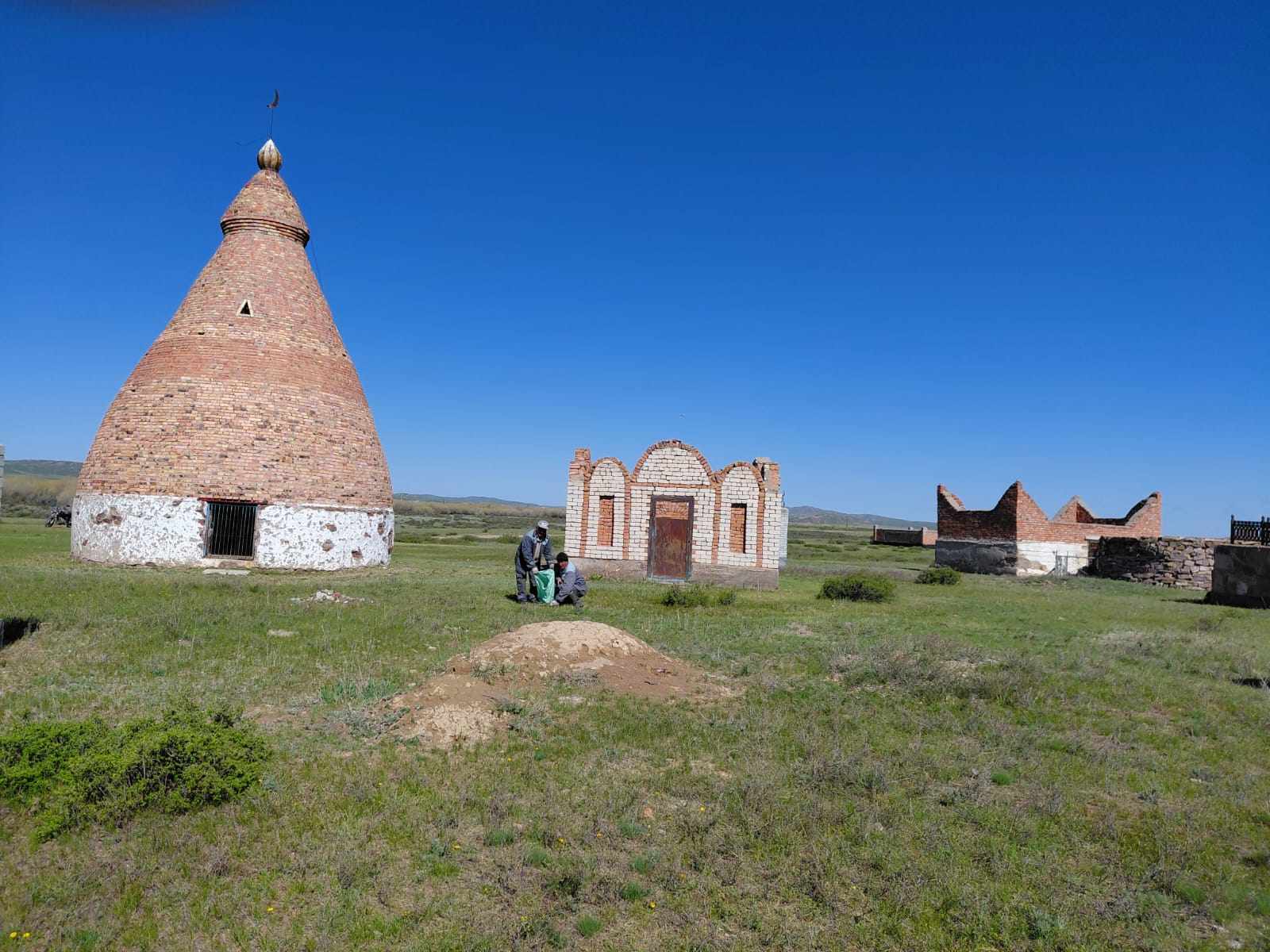 Қуаныш ауылында “Өткенге құрмет – тіріге міндет” акциясы өтті