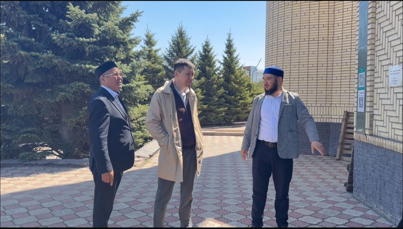 ТЕМІРТАУ ОРТАЛЫҚ «ӘЛИХАН БӨКЕЙХАН» МЕШІТІНЕ БАҚЫЛАУ-БАСҚАРУ ЖҰМЫСТАРЫ ЖҮРГІЗІЛДІ