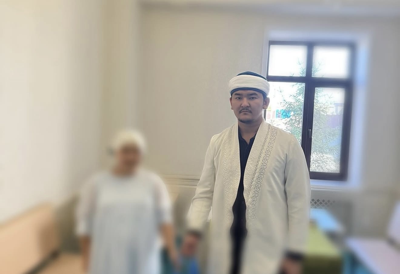Жетім балаларға жәрди көрсетілді