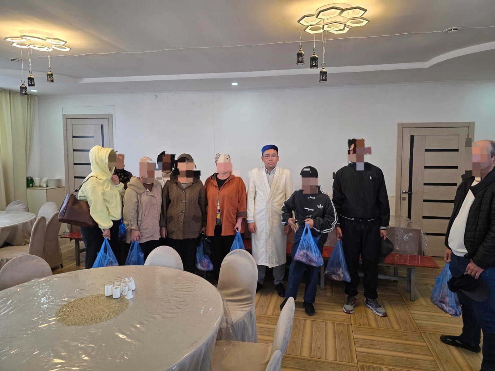 ШАХТИНСК ҚАЛАЛЫҚ «НҰР» МЕШІТІНДЕ 40 ОТБАСЫҒА ҚҰРБАНДЫҚ ЕТІ ТАРАТЫЛДЫ