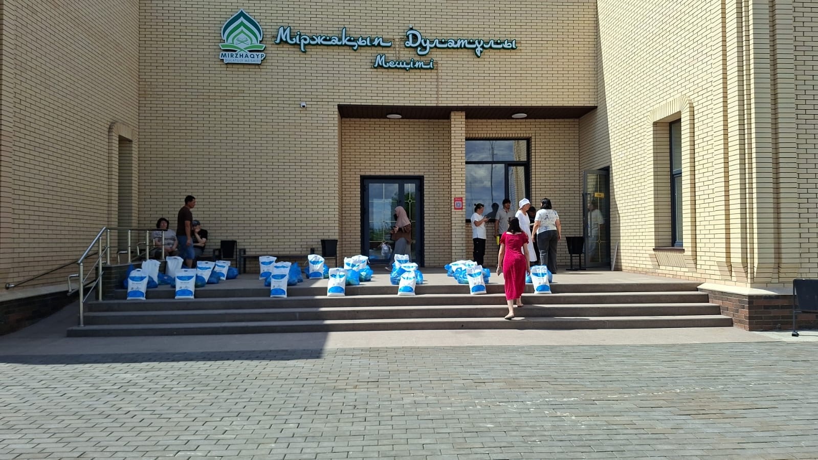 «Тайқазан» жобасы аясында 30 отбасыға қайырымдылық көмегі көрсетілді
