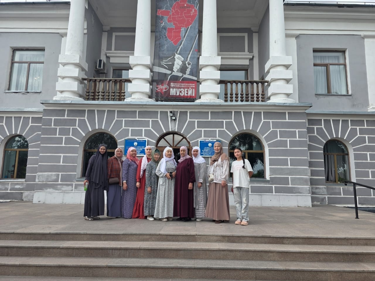 Абай аудандық мешітінің әйелдер жамағаты КАРЛАГ музейіне экскурсия жасады