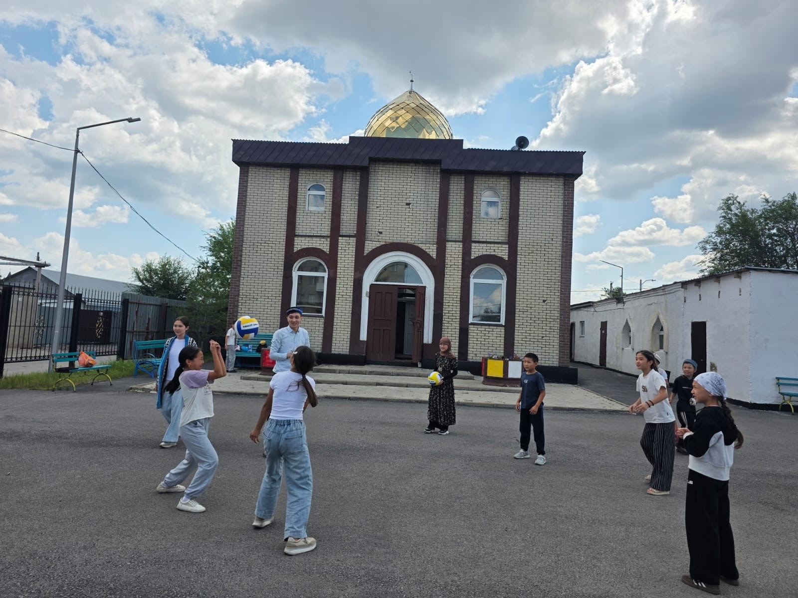 ШАХТИНСК ҚАЛАЛЫҚ «НҰР» МЕШІТІНДЕ ЖАСТАР АРАСЫНДА САЛАУАТТЫ ӨМІР САЛТЫ НАСИХАТТАЛДЫ.