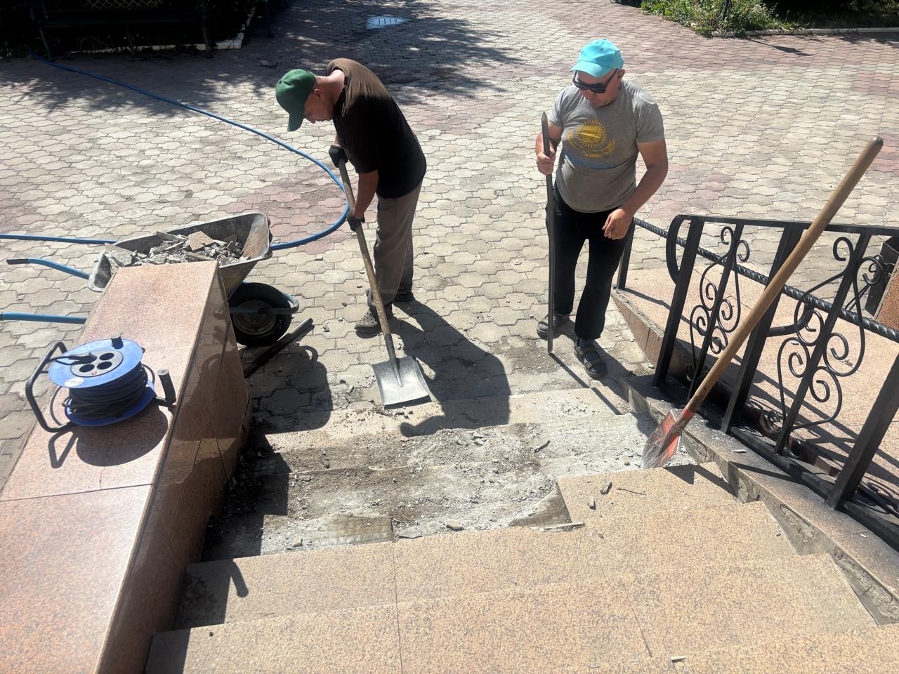 «Жанқұтты би» мешітінде күрделі жөндеу жұмыстары жүргізілуде