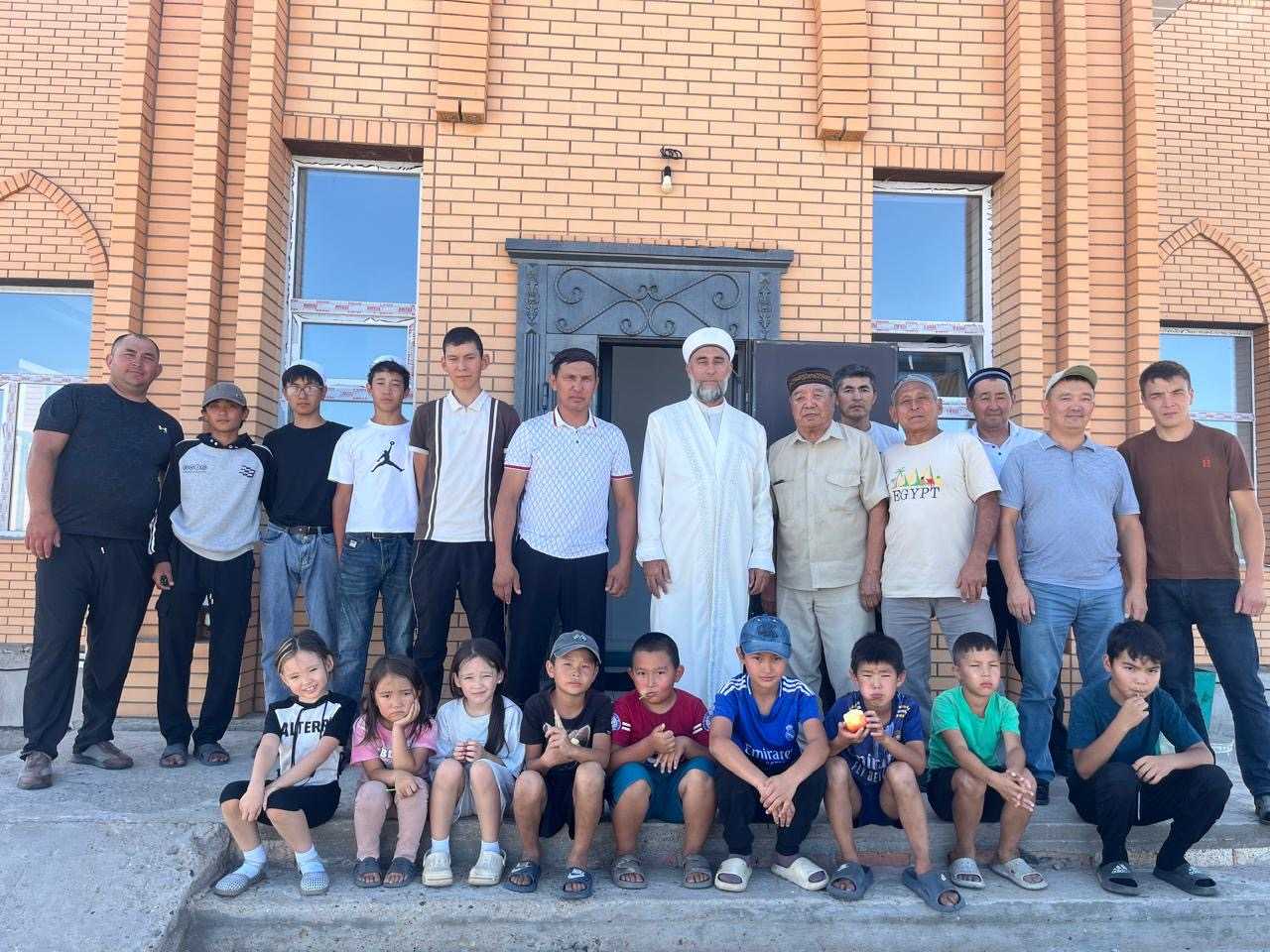Ақтүбек ауылдық мешітінде мешіт жастарына Мәуліт дастарханы жайылды