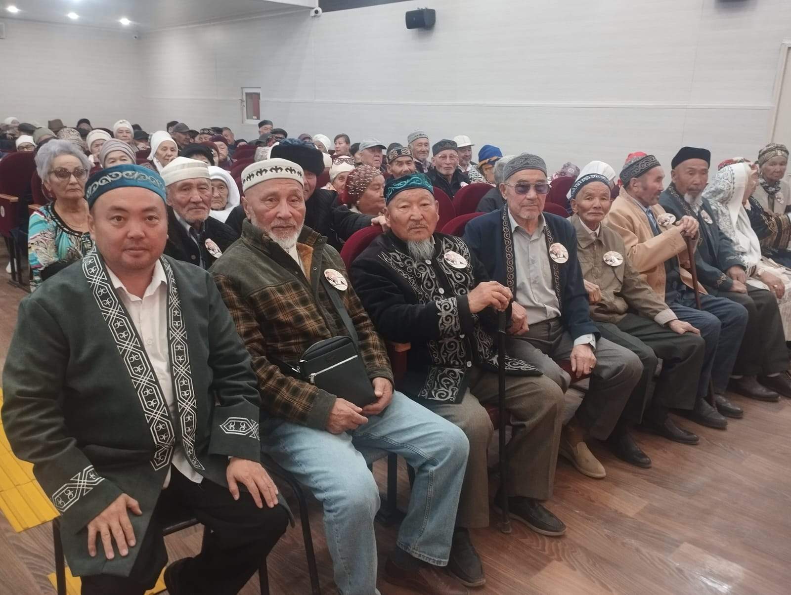 Ақадырда қарияларға құрмет көрсетілді