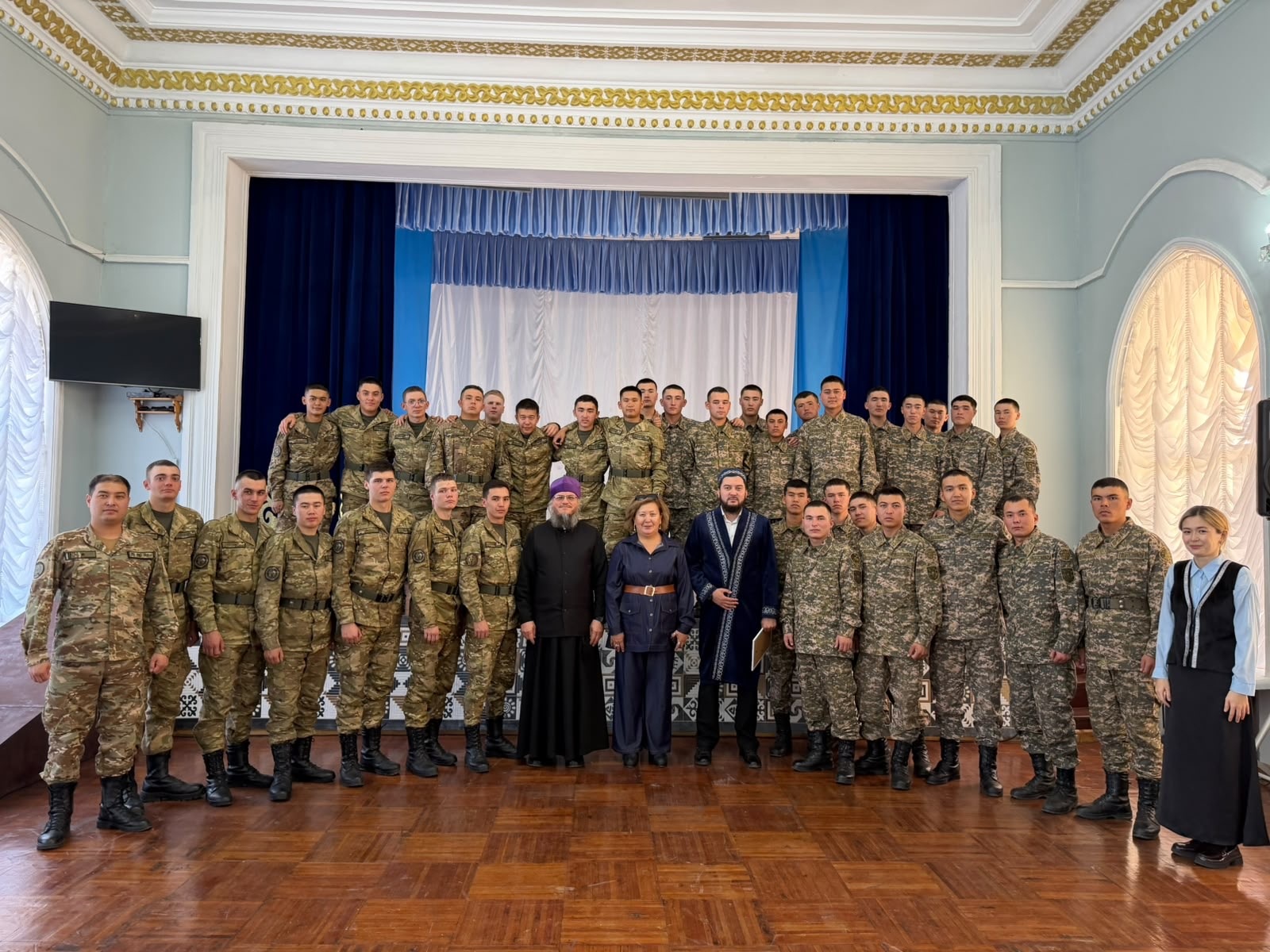 Ақтаста «Бейбітшілік жолындағы бірлік» тақырыбында басқосу өтті