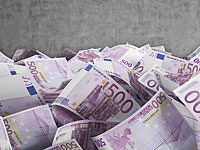 ТАУЫП АЛҒАН 150 000 € АҚШАНЫ ӨЗІНЕ ЖАРАТПАДЫ  