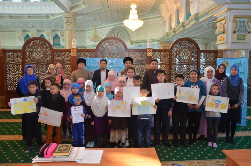 Қарағанды облыстық «Әнет баба» мешітінде «Менің сүйікті мешітім» атты сурет сайысы өтті (ФОТО)