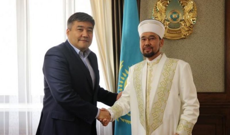 Жаңа министр Қазақстанның Бас мүфтиімен кездесті (ФОТО) 